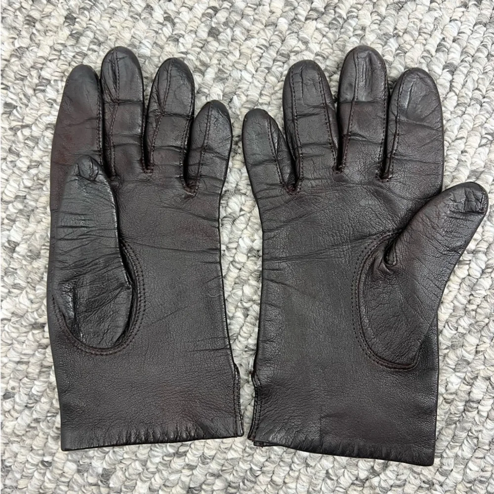 Vintage leather gloves